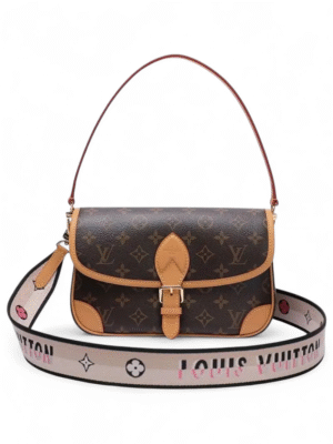 Louis Vuitton DIANE + Brand Box , size 25x15 e