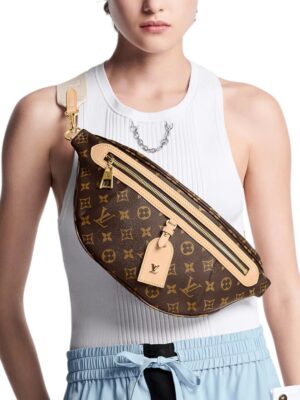 Louis Vuitton High Raise Bumbag + Brand Box , size 30*15