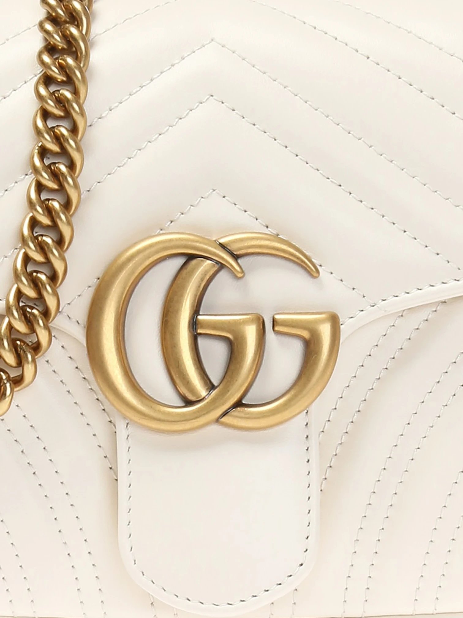 ⁦GUCCi GG Marmont white + Brand Box  , size  25*16⁩ - الصورة ⁦3⁩