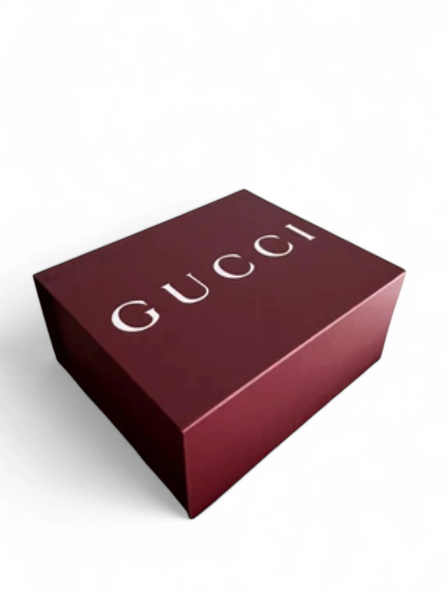 ⁦GUCCi GG Marmont white + Brand Box  , size  25*16⁩ - الصورة ⁦7⁩