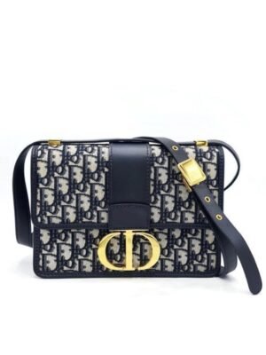 Christian Dior oblique Jacquard 30 montaigne bag  + Brand Box , size 24x18 .. EID