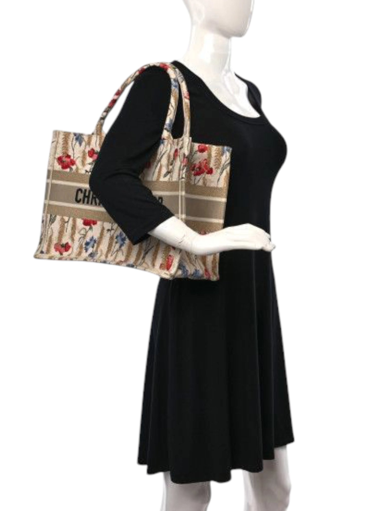 ⁦Christian Dior Canvas Embroidered Medium Hibiscus Book Tote Beige Multicolor

 , size 43x32 .. EID⁩ - الصورة ⁦8⁩