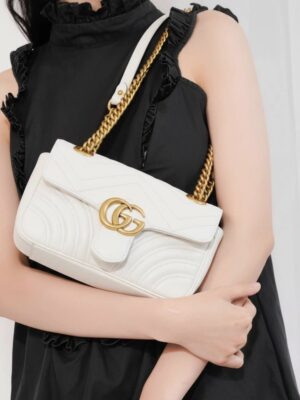 GUCCi GG Marmont + Brand Box  , size  27*16 c