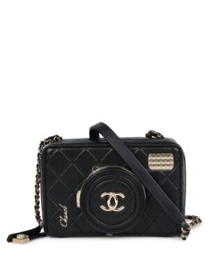 Chanel Limited Edition Camera Bag Black + Brand Box , size 19*11 .. ofr