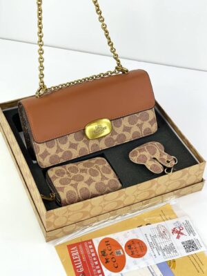 Coach Eliza Flap bag &  wallet  &  keychain + Gift  Box  , size 23*12