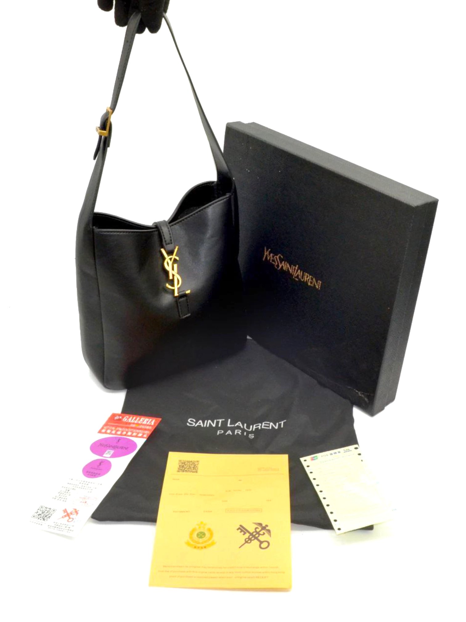 ⁦SAINT LAURENT LE5 A7 LEATHER HOBO BAG + Brand Box , size 22*22⁩ - الصورة ⁦8⁩