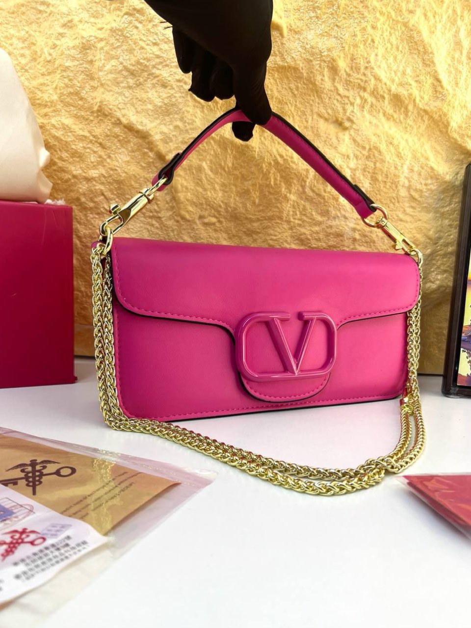 Valentino Garavani Loco Shoulder Bag + Brand Box , size 28*14 - الصورة 11