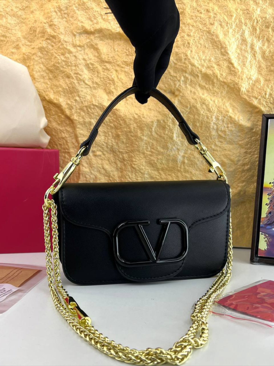 ⁦Valentino Garavani Loco Shoulder Bag + Brand Box , size 20*12⁩ - الصورة ⁦7⁩