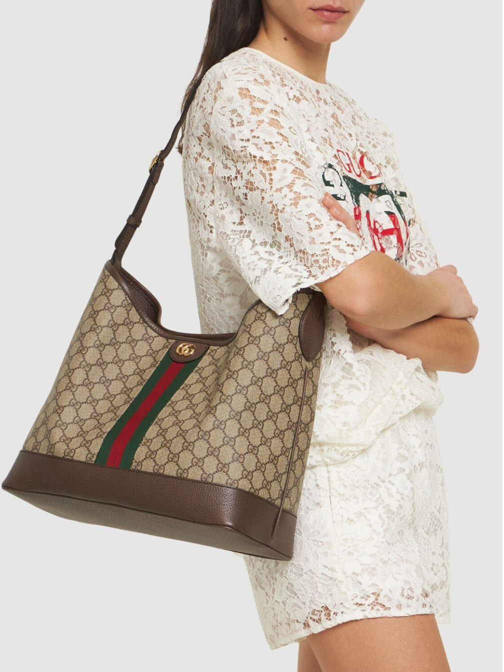 ⁦Gucci
GG Supreme Ophidia Shoulder Medium , size 32*30⁩ - الصورة ⁦1⁩