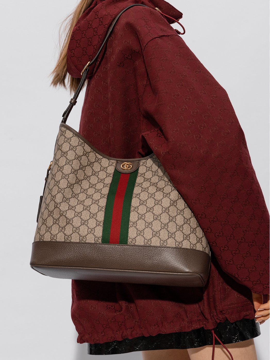 ⁦Gucci
GG Supreme Ophidia Shoulder Medium , size 32*30⁩ - الصورة ⁦6⁩