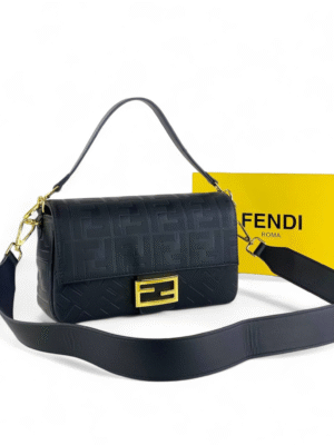 FENDI Baguette + Brand Box , size 28*15