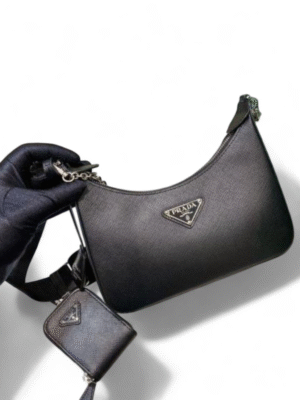 PRADA Saffiano  leather bag Re edition 2005 + Brand Box , size 22x13