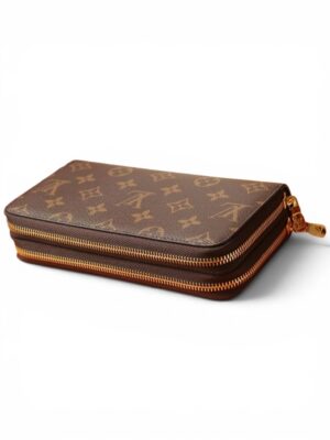 Louis Vuitton Monogram Zippy Wallet Horizontal double zipper + Brand Box , size 19*9