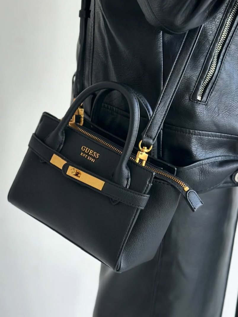 ⁦Guess Enisa Top Handle Flap Bag ,⁩ - الصورة ⁦3⁩