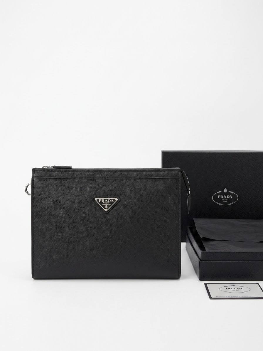 ⁦Prada Saffiano Leather Clutch pouch + Brand Box , size 26*20⁩ - الصورة ⁦6⁩