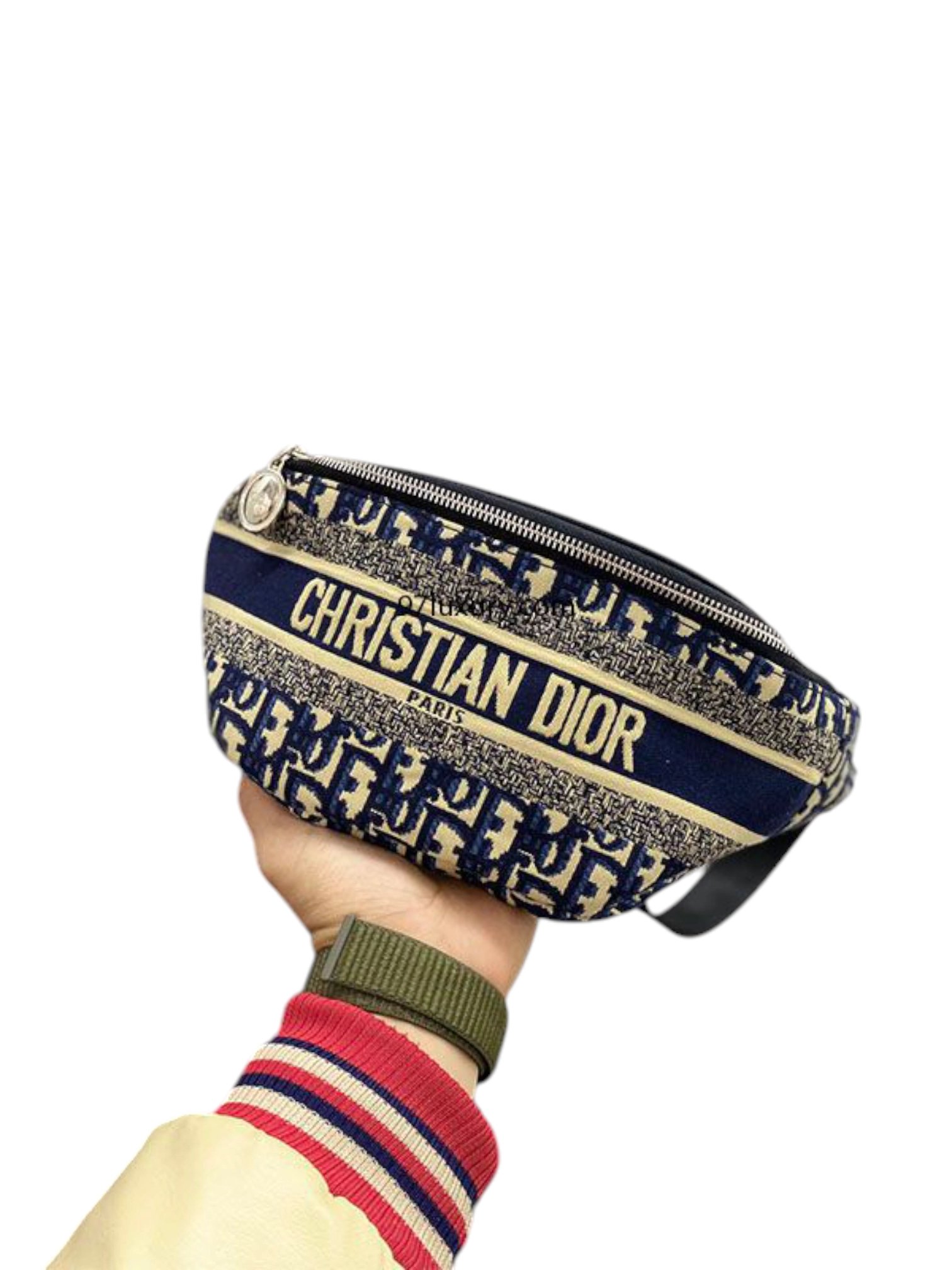 ⁦Christian Dior  Belt bag size 27*13 .. BFR⁩ - الصورة ⁦3⁩