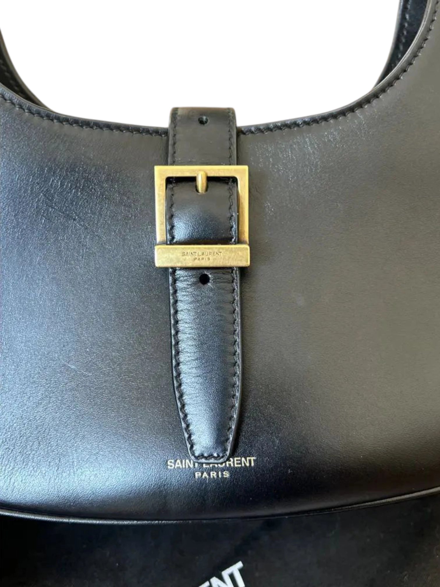 ⁦SAINT LAURENT Le Fermoir Hobo + Brand Box , size 23*19 .. BFR⁩ - الصورة ⁦6⁩