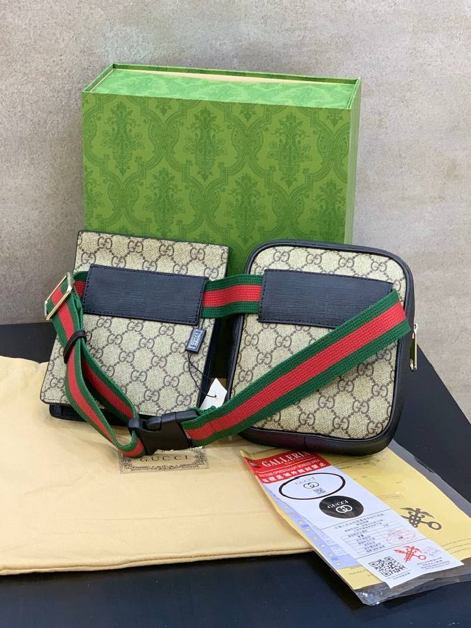 ⁦Gucci 
GG Supreme Monogram Web Belt Bag + Brand Box , size 17*15 .. BFR⁩ - الصورة ⁦11⁩
