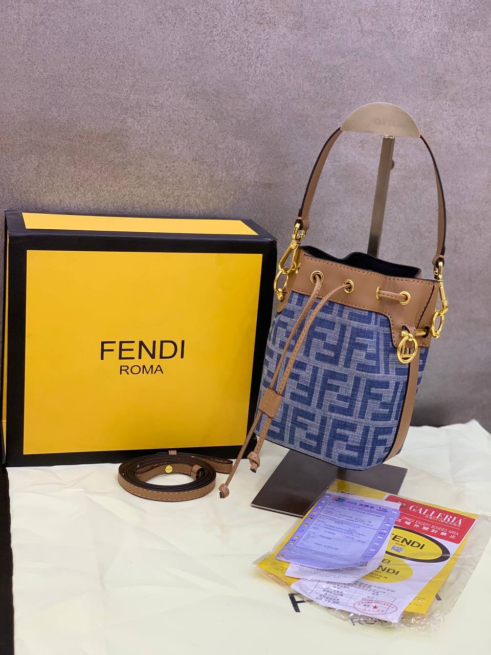 ⁦Fendi Mini 
mon tresor bucket bag + Brand Box , size 18*14 .. BFR⁩ - الصورة ⁦8⁩