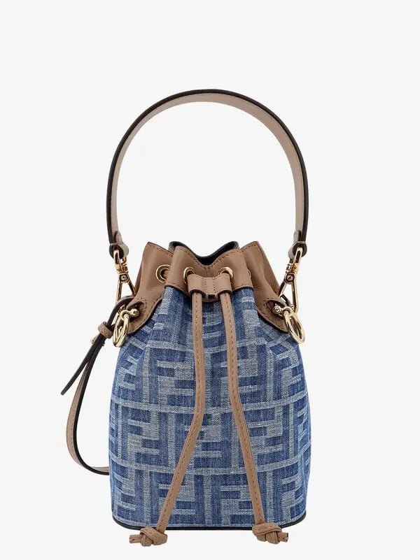 ⁦Fendi Mini 
mon tresor bucket bag + Brand Box , size 18*14 .. BFR⁩ - الصورة ⁦1⁩