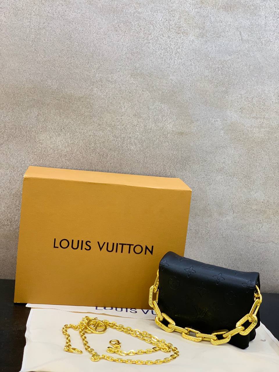 ⁦Louis Vuitton Mini Monogram coussin belt bag + Brand Box , size 14*10 .. BFR⁩ - الصورة ⁦6⁩