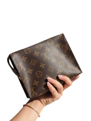 Louis VuittonToiletry clutch 19 Monogram  Cosmetics Pouch Brown + Brand Box , size 19*14