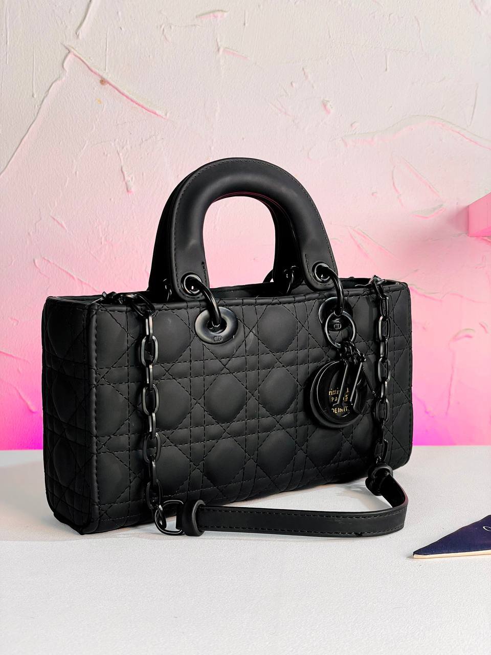 ⁦Christian Dior Medium Lady D Joy Bag Black Ultramatte  + Brand Box , size 27*15⁩ - الصورة ⁦10⁩