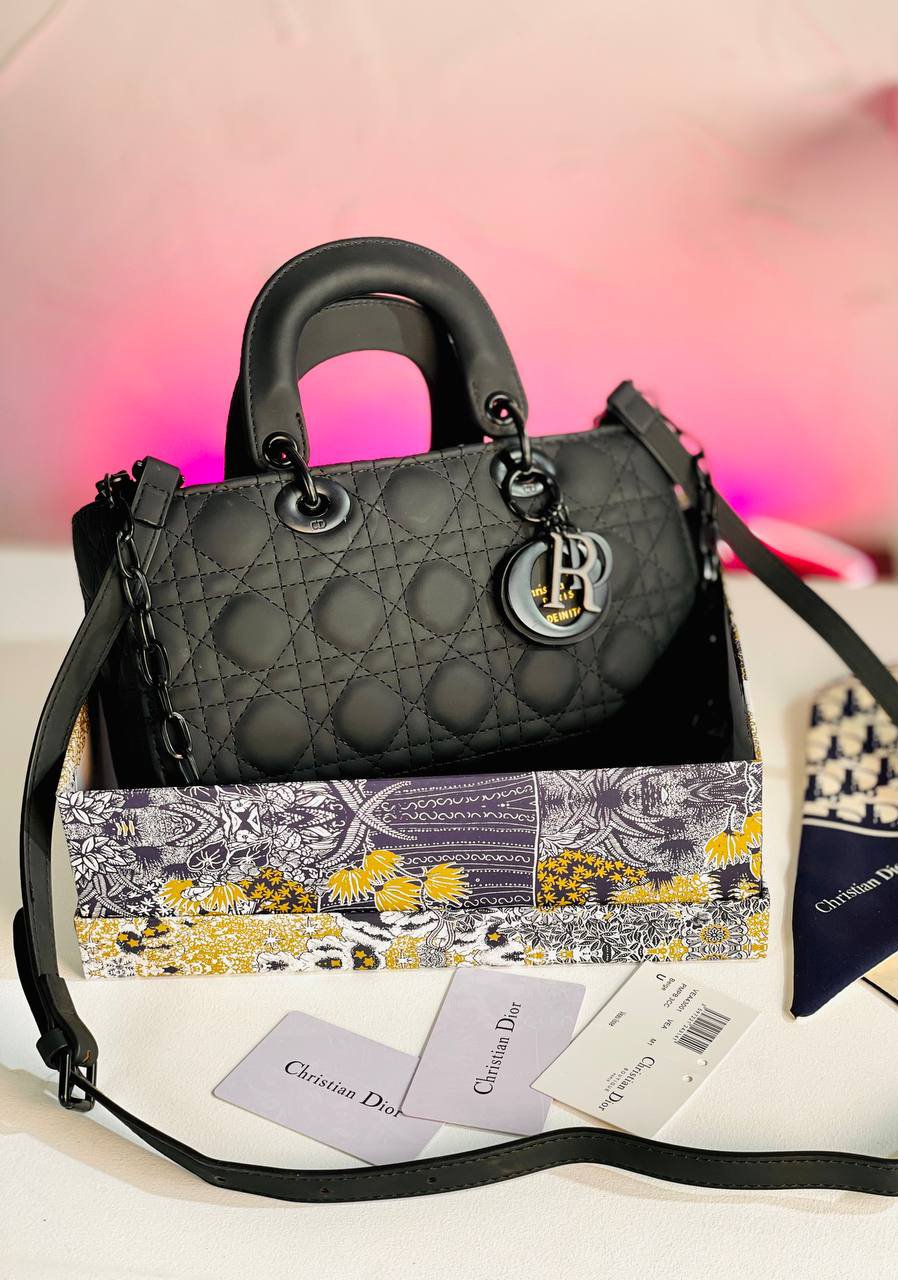 ⁦Christian Dior Medium Lady D Joy Bag Black Ultramatte  + Brand Box , size 27*15⁩ - الصورة ⁦9⁩