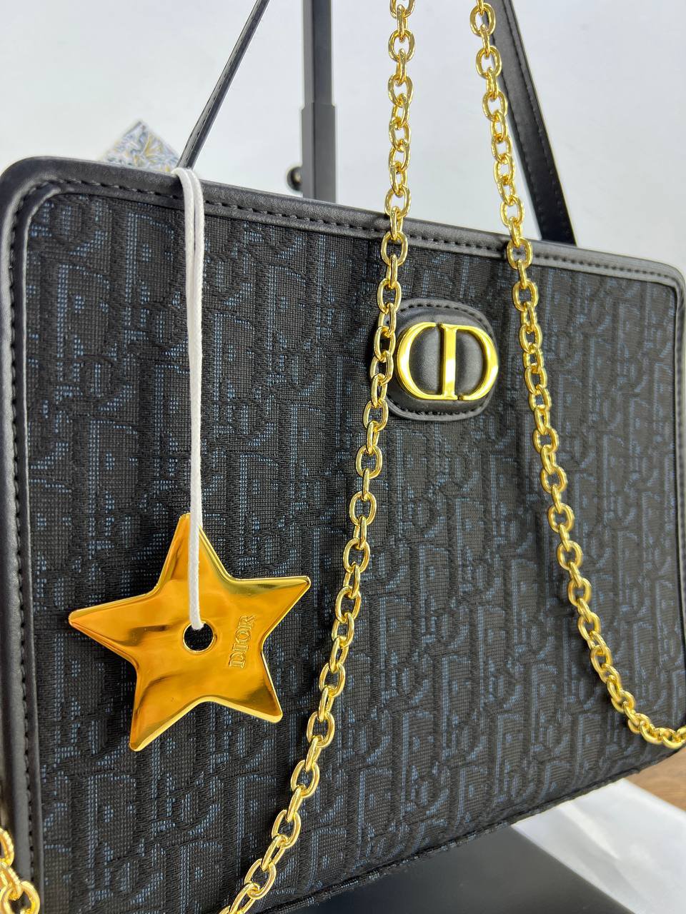 ⁦Christian Dior clutch 30 Montaigne Dea Pouch + Brand Box , size 26*20⁩ - الصورة ⁦14⁩