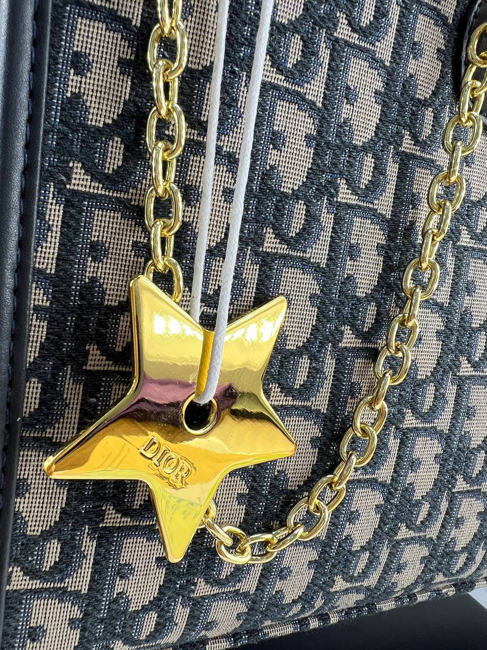 ⁦Christian Dior clutch 30 Montaigne Dea Pouch + Brand Box , size 26*20⁩ - الصورة ⁦7⁩