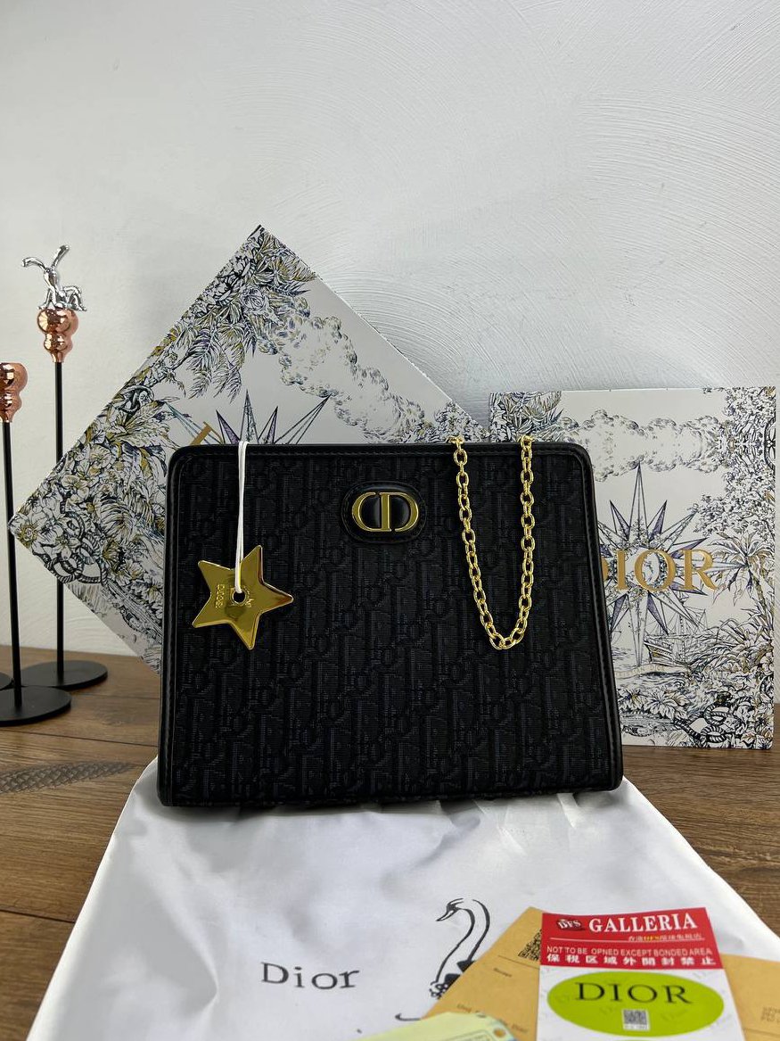 ⁦Christian Dior clutch 30 Montaigne Dea Pouch + Brand Box , size 26*20⁩ - الصورة ⁦12⁩