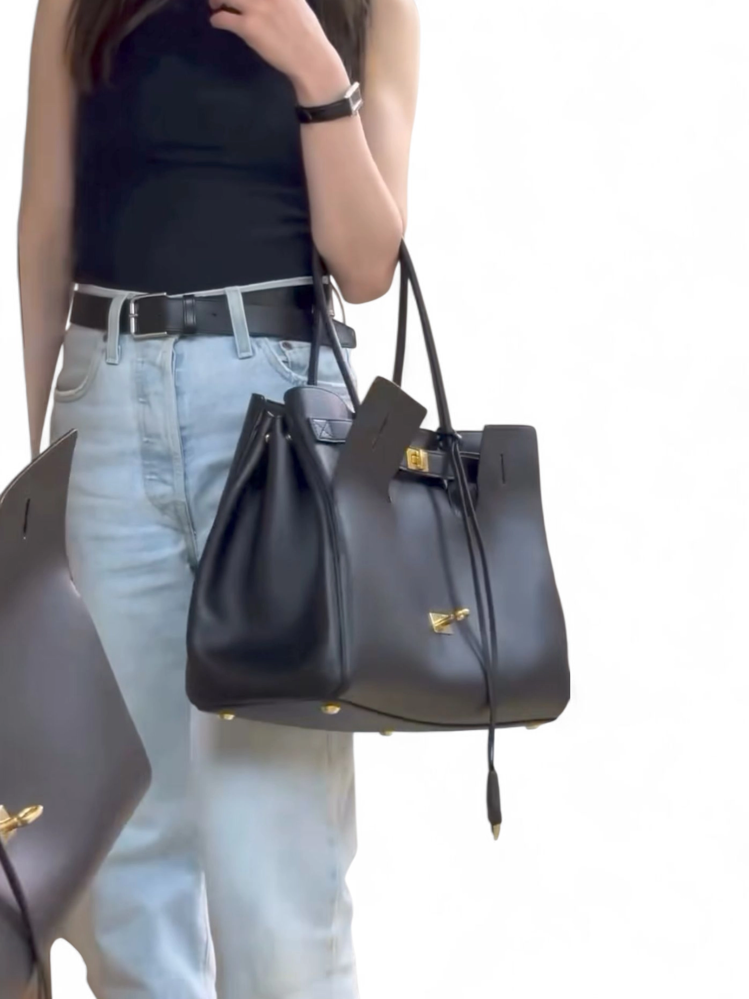 30909671_59760503_600 (1)