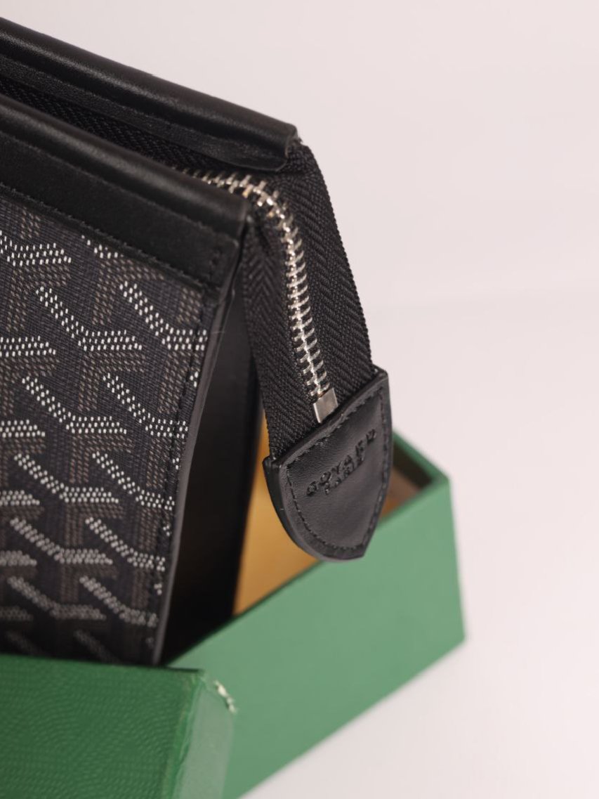 ⁦Goyard  Clutch + Brand Box⁩ - الصورة ⁦2⁩