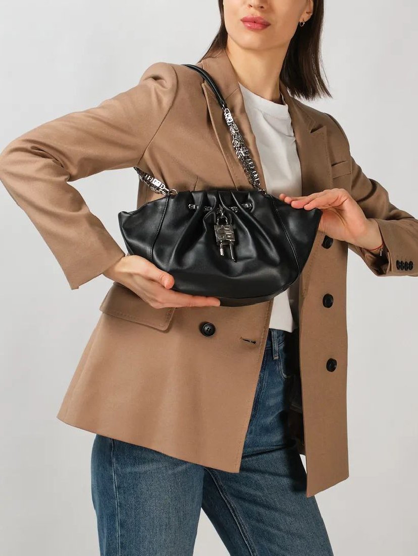 Givenchy Calfskin Kenny Shoulder Bag + Brand Box , size 24*15 - الصورة 10