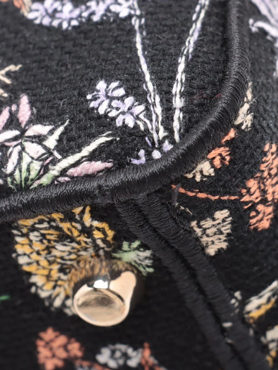 ⁦Christian Dior
Medium Embroidered Herbarium Lady D Lite + Brand Box , size 24*20⁩ - الصورة ⁦8⁩