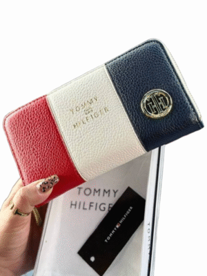 Tommy Hilfiger Zip around wallet + Brand Box , size 20*0
