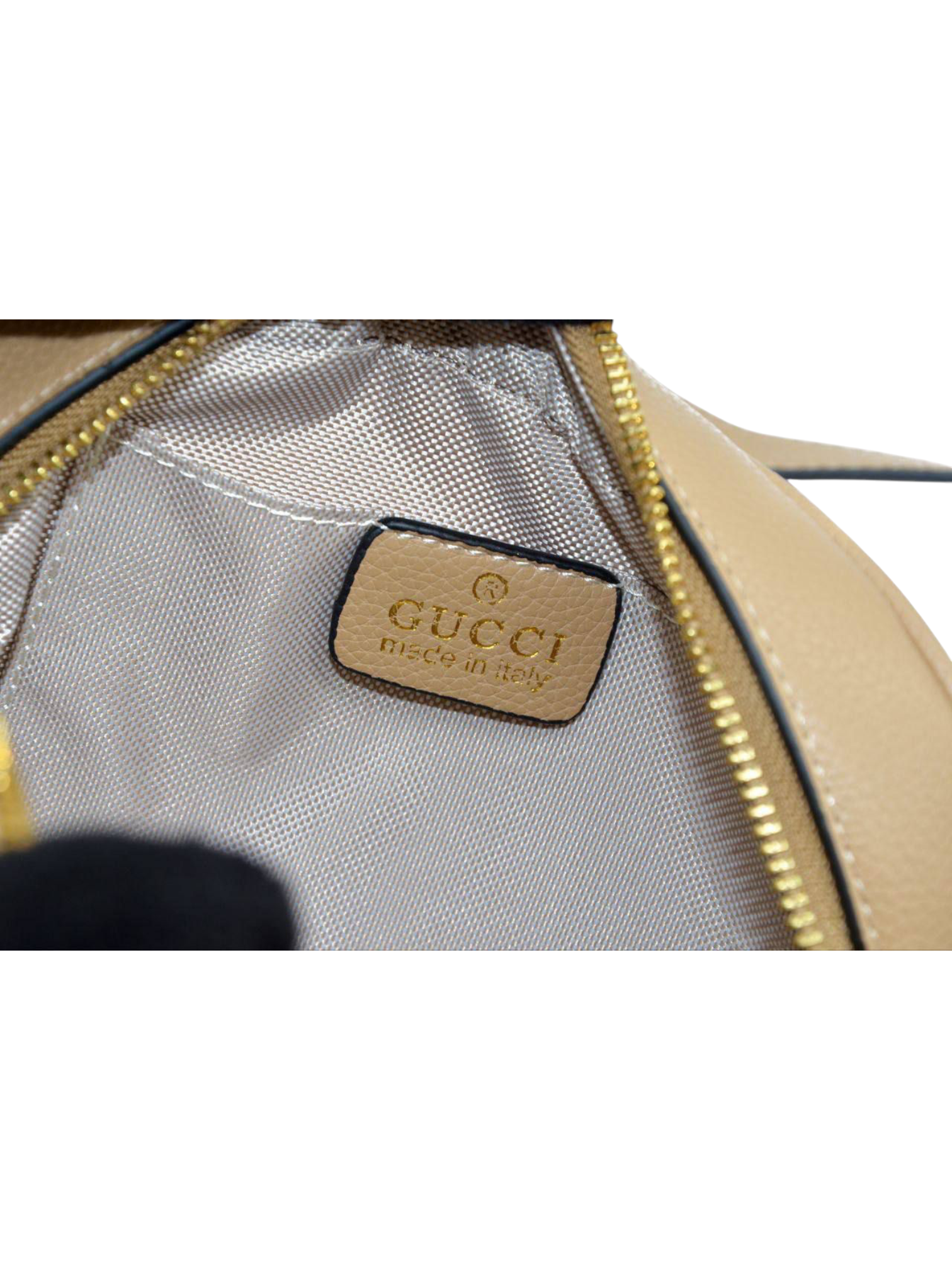 ⁦Gucci vintage soho disco camera bag + Brand Box , size 20*14 .. ofr⁩ - الصورة ⁦4⁩