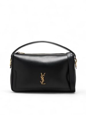 Saint Laurent Pre Loved
Camera supple + Brand Box , size 29*18