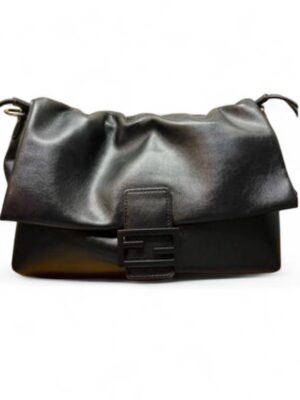 FENDI Mamma Baguette Medium + Brand Box , size 29*18