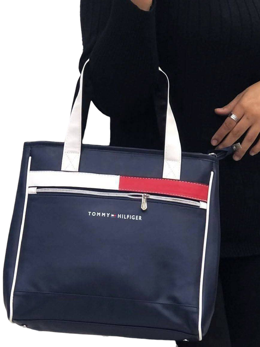 ⁦TOMMY HILFIGER shopper Tote bag , size 38*30⁩ - الصورة ⁦10⁩