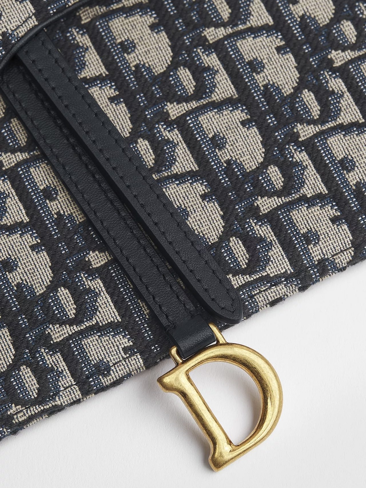 ⁦Christian Dior saddle clutch pouch oblique Jacquard + Brand Box, size 26*17⁩ - الصورة ⁦3⁩