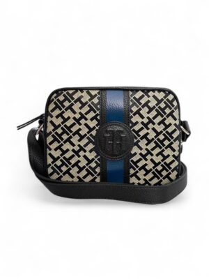 Tommy Hilfiger Iconic Camera crossbody , size 22*16