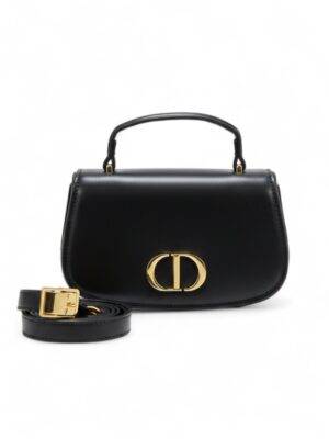 Christian Dior 30 Montaigne avenue top handle + Brand Box , size 23*14 .. ofr