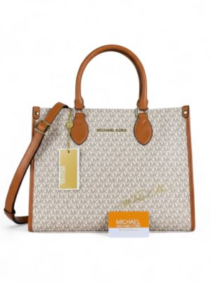 Michael kors Signature tote , size 36*28..