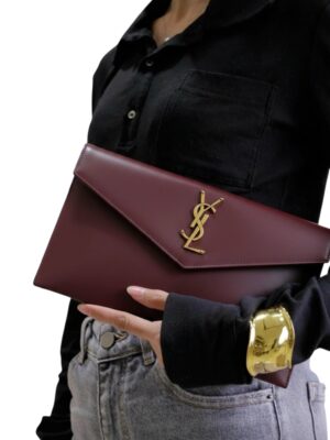 Saint Laurent
Envelope Uptown clutch Pouch Burgundy + Brand Box , size 29*16 ...