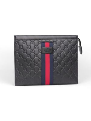 Gucci
Signature Web clutch pouch + Brand Box , size 26*20