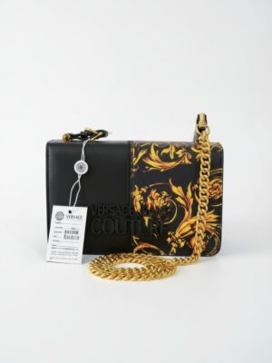 Versace Jeans Couture
Messenger bag + Brand Box , size 22*14