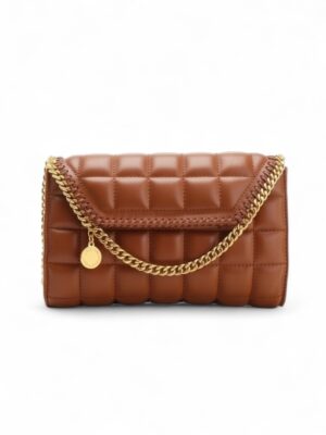 Stella McCartney
falabella Mini Crossbody Bag , size 22*14 .. ofr