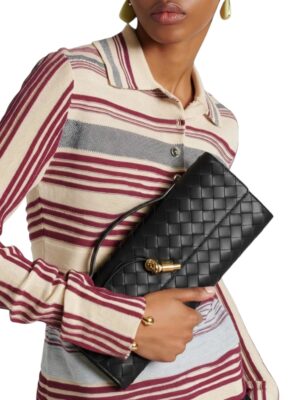 Bottega VenetaAndiamo Intrecciato leather clutch  , size 30*13