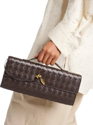 Bottega VenetaAndiamo Intrecciato leather clutch  , size 30*13